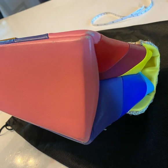 Kurt Geiger London Shoulder Bag - Picture 10 of 11